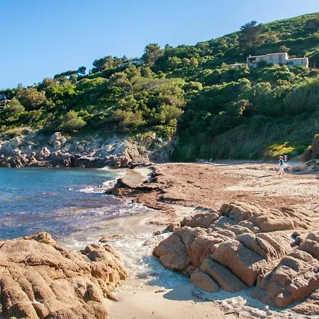 Saint-michel-lobservatoire Sleeps 6 Pool Wifi راماتويل