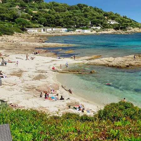 فيلة Saint-michel-lobservatoire Sleeps 6 Pool Wifi راماتويل
