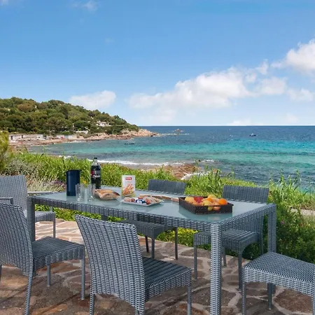 Vila Saint-michel-lobservatoire Sleeps 6 Pool Wifi